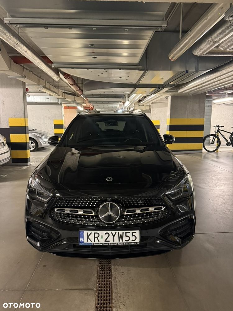 Mercedes-Benz GLA - 3