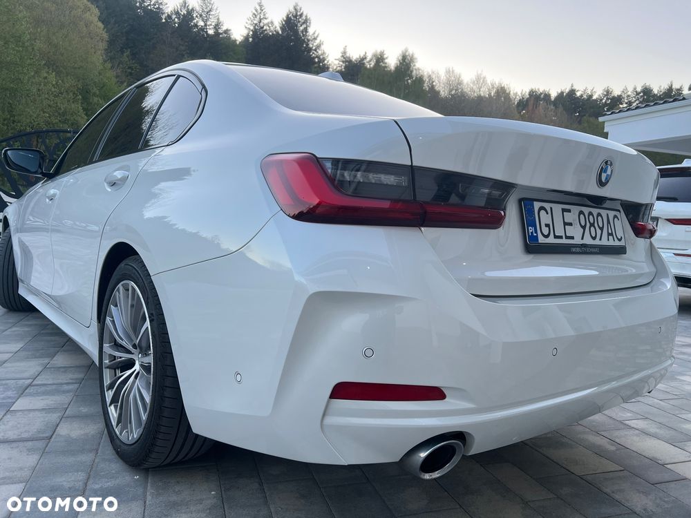 BMW Seria 3 320d xDrive Sport Line Shadow sport - 11