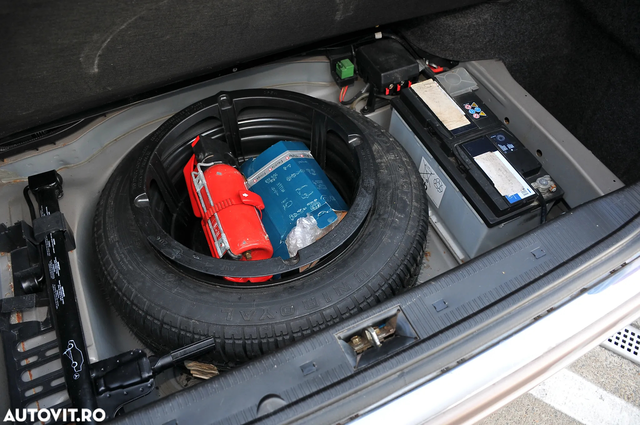 Mercedes-Benz C - 23