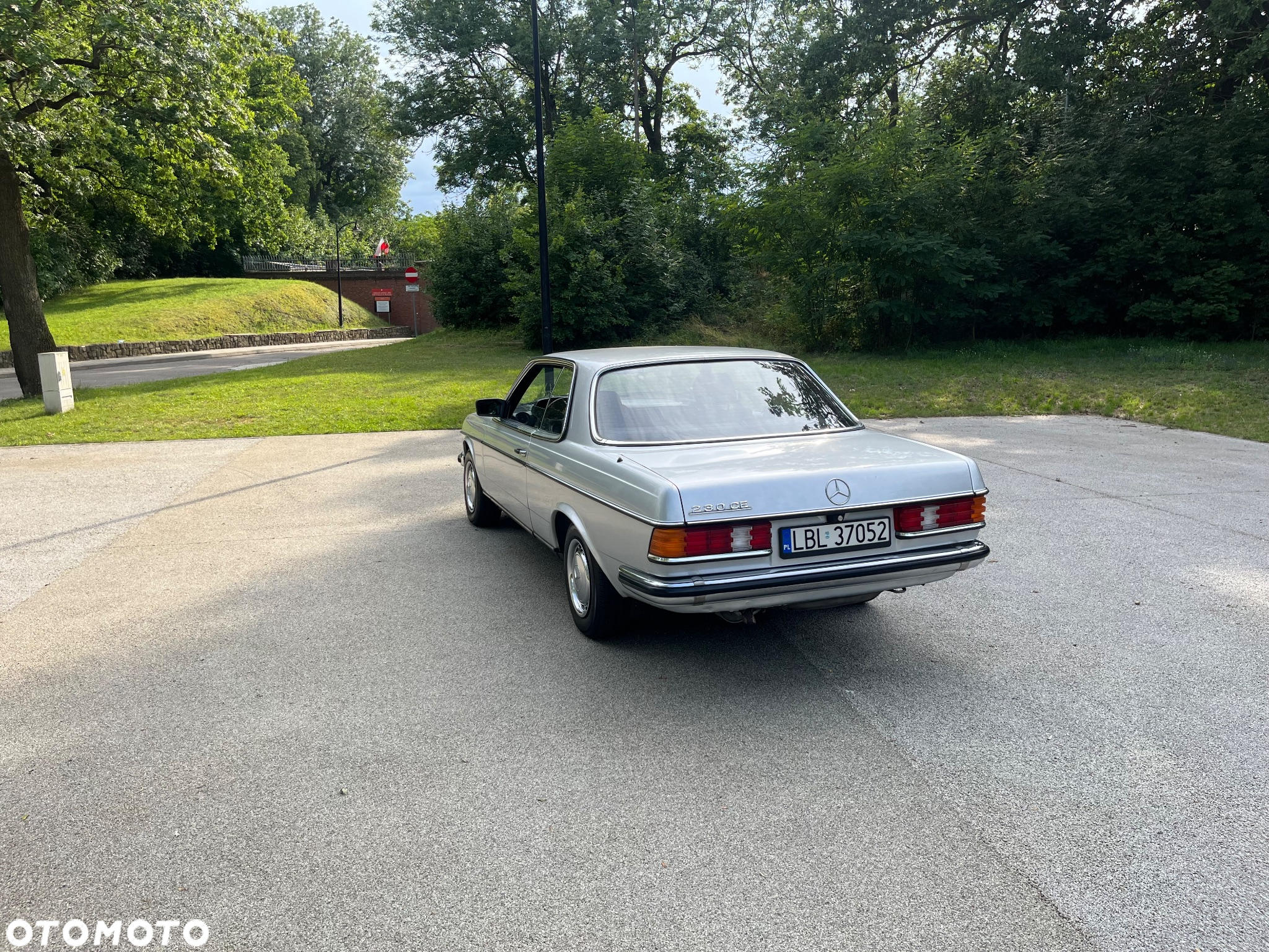 Mercedes-Benz W123 - 5