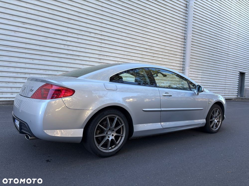 Peugeot 407 - 12