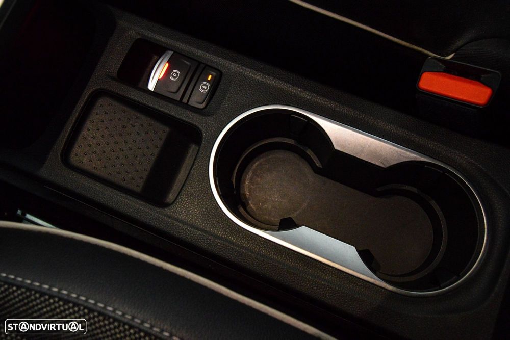 Renault Captur 1.0 TCe Techno - 46