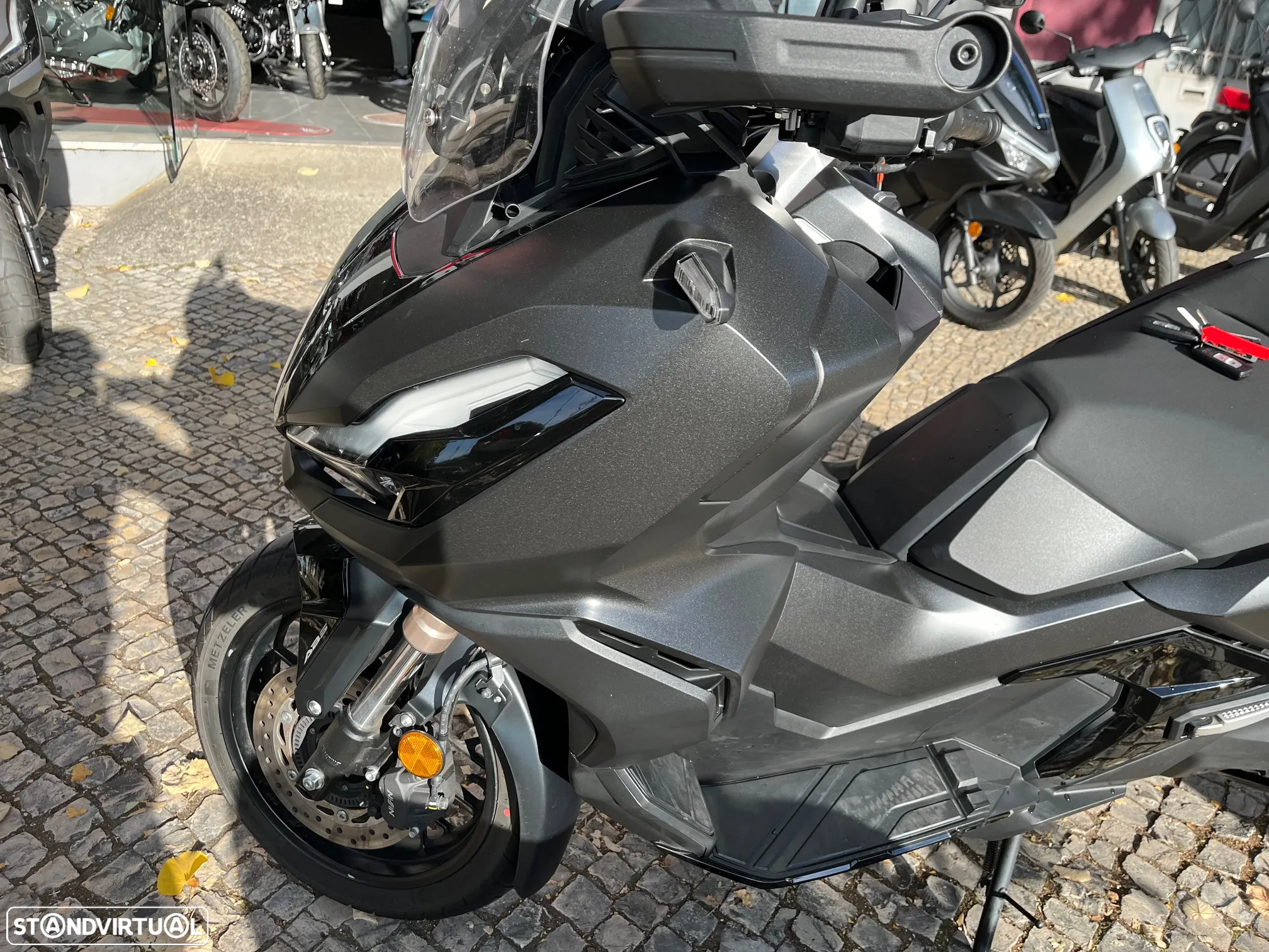 Honda ADV 350 IA - 9