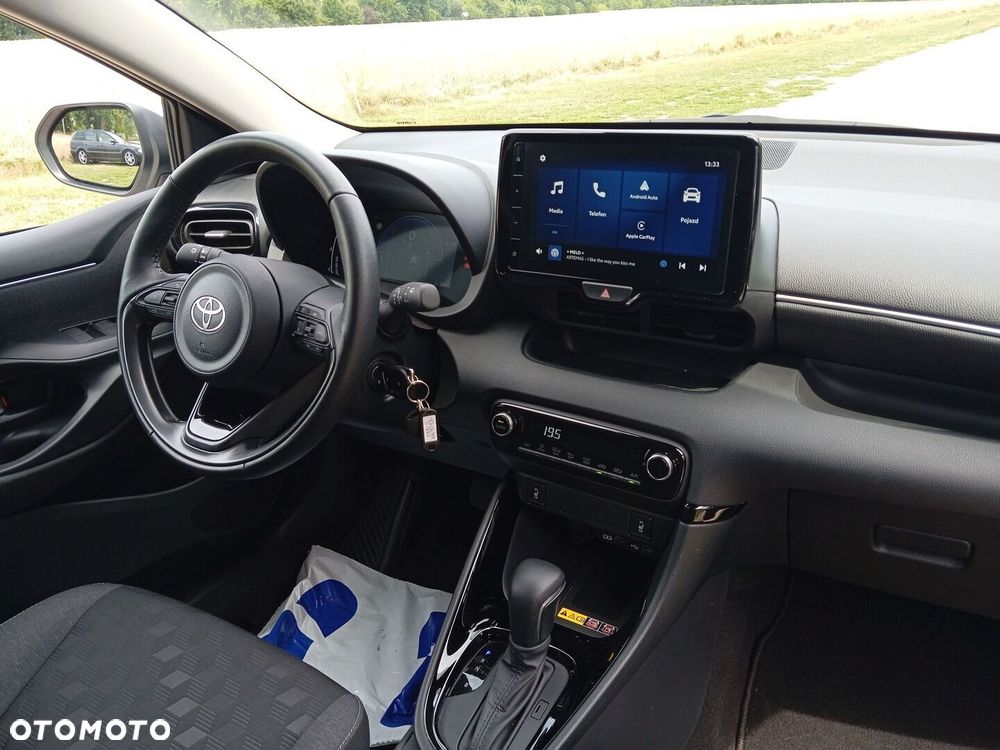 Toyota Yaris Hybrid 1.5 Style - 13