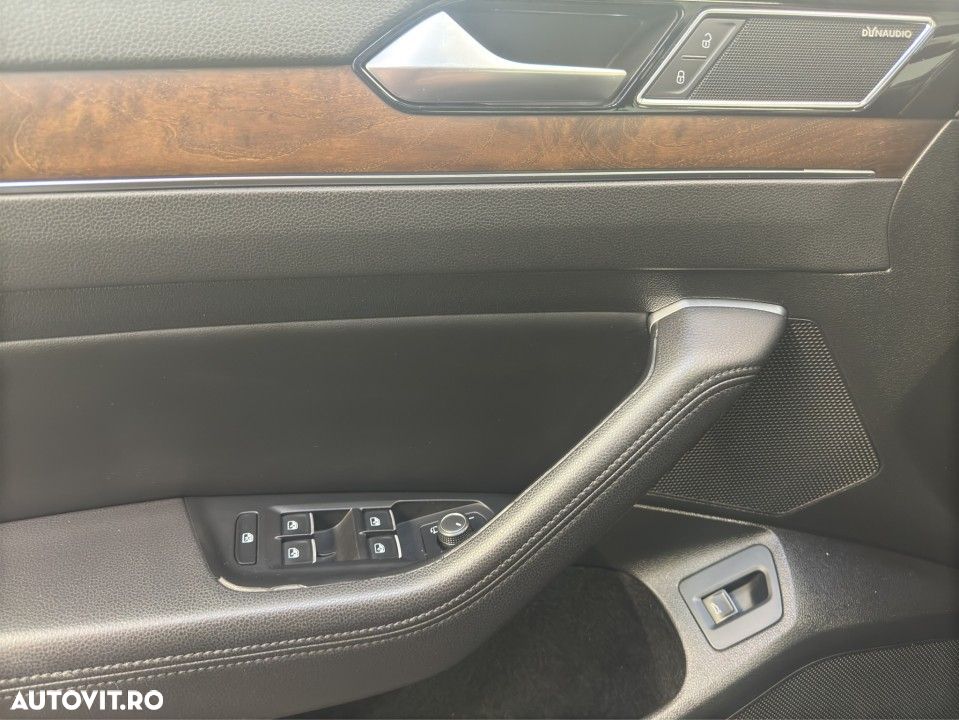 Volkswagen Passat - 13