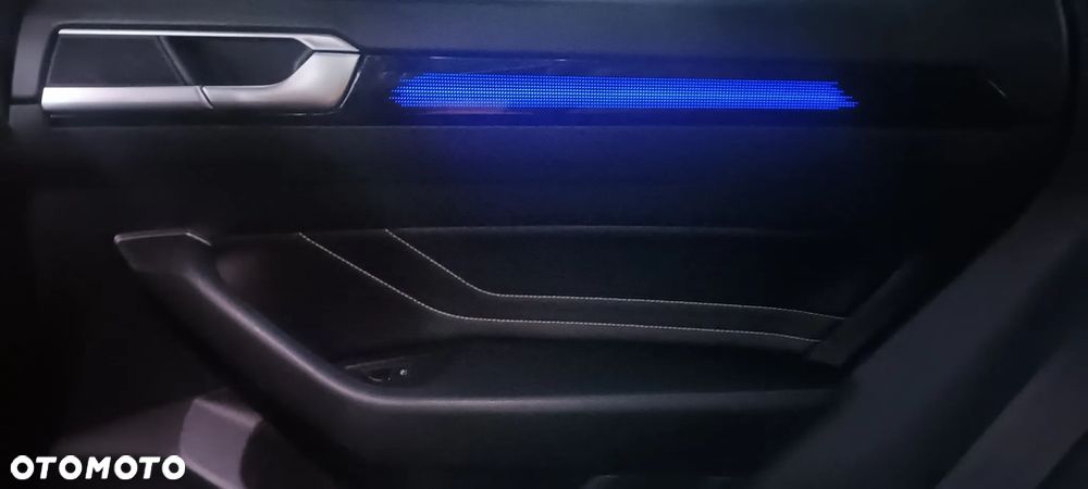 Volkswagen Arteon 2.0 TDI R-Line DSG - 16