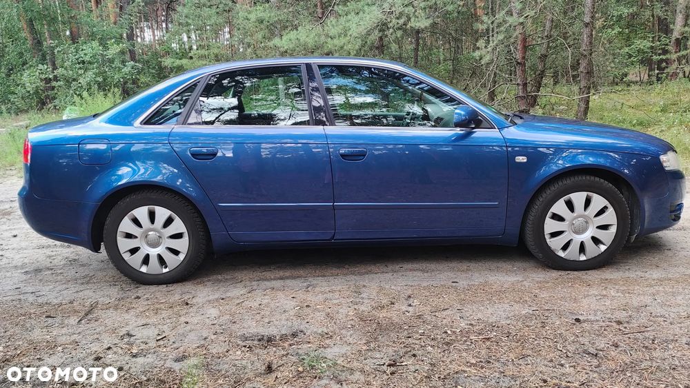 Audi A4 1.6 - 8