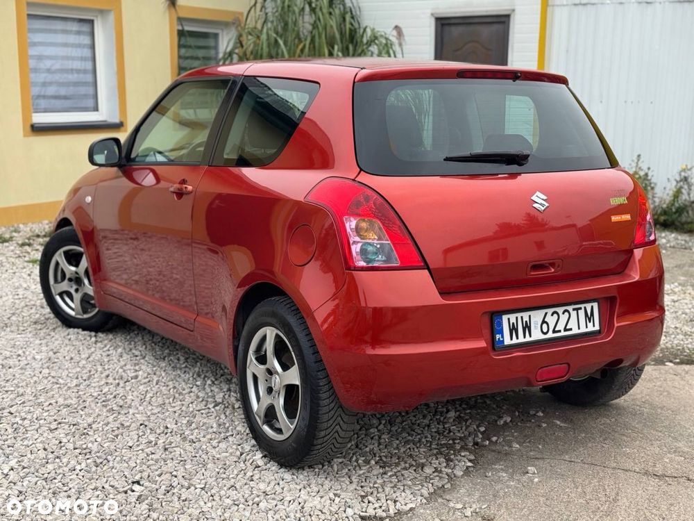 Suzuki Swift - 3