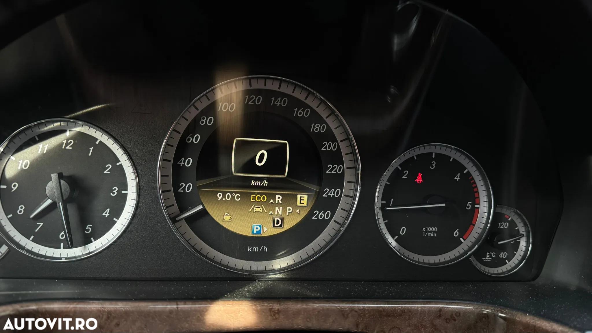 Mercedes-Benz E 220 CDI BlueEfficiency Aut. - 27