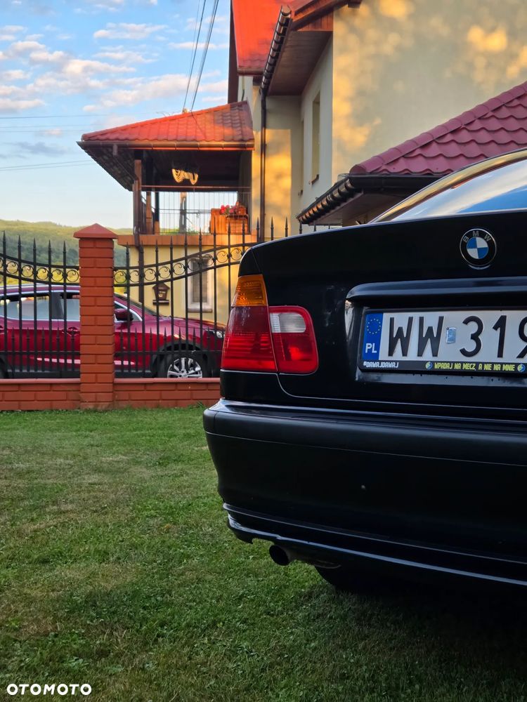 BMW Seria 3 318i - 8
