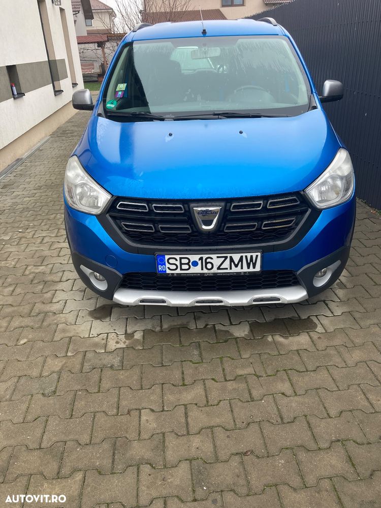 Dacia Lodgy TCe 115 Stepway - 2