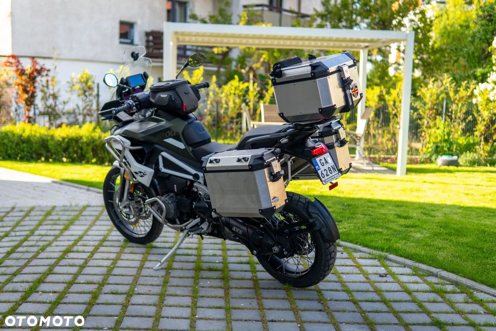 Triumph Tiger - 16