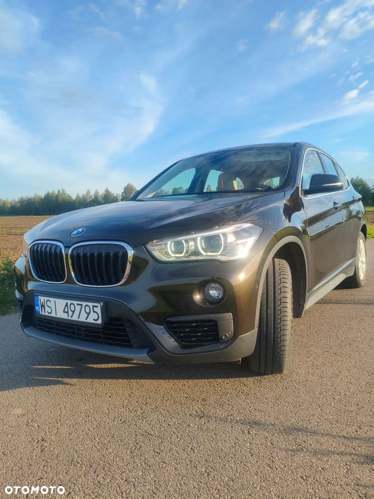 BMW X1 sDrive18d Sport Line - 4