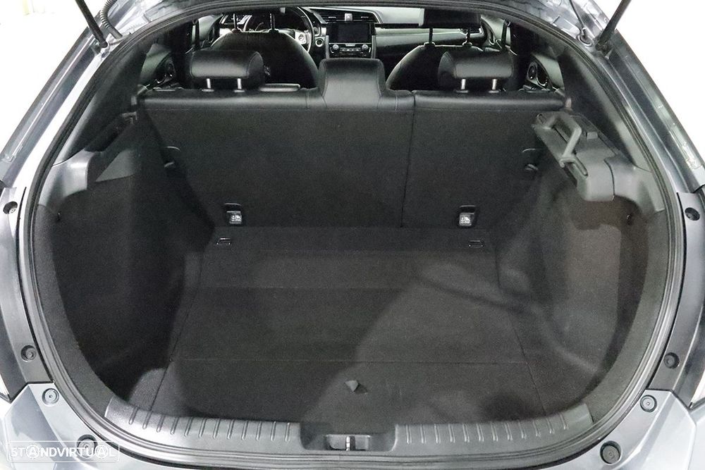 Honda Civic 1.0 i-VTEC Executive Premium CVT - 18