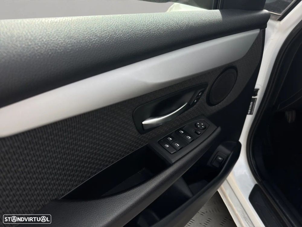 BMW 216 Gran Tourer i 7L Advantage - 12
