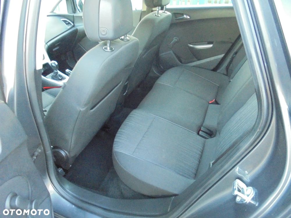 Opel Astra 1.4 Turbo Cosmo - 9