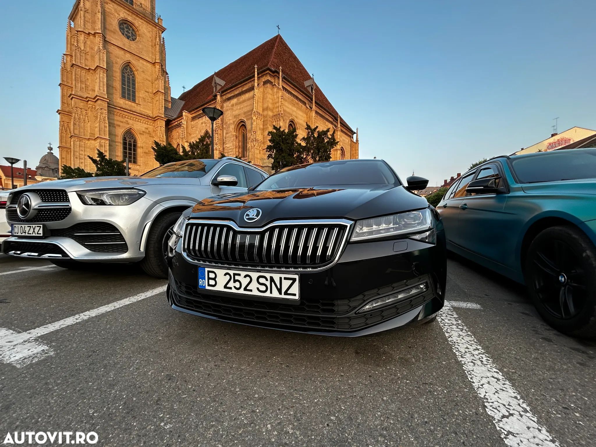 Skoda Superb Combi 2.0 TDI DSG Ambition - 1