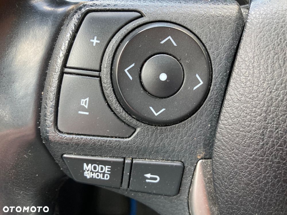 Toyota Auris 1.8 HSD Luna - 16