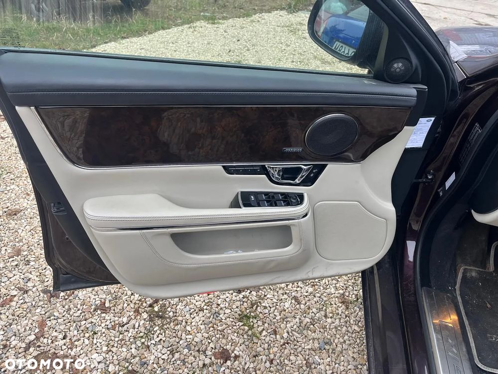 Jaguar XJ 3.0 D V6 XJ50 - 22