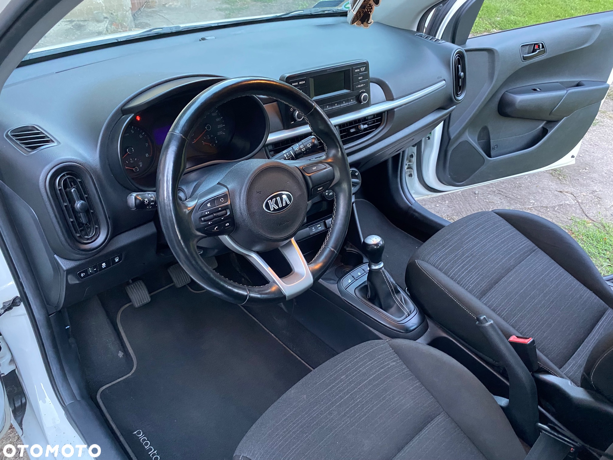 Kia Picanto - 10