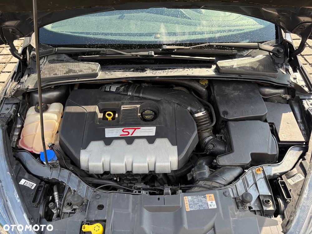 Ford Focus 2.0 EcoBoost ST mit Leder-Exclusiv-Paket - 14