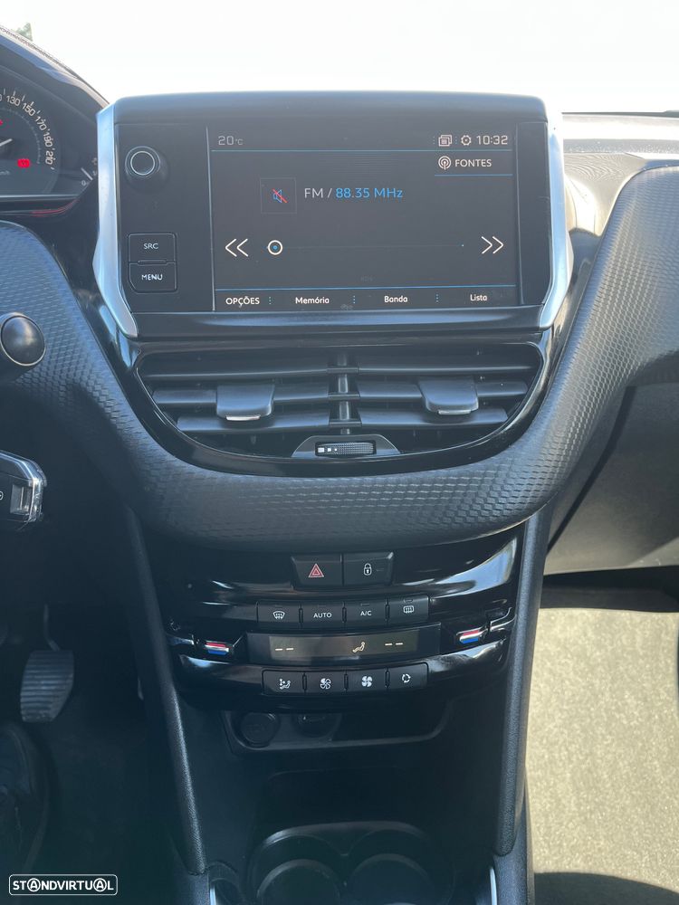 Peugeot 208 PureTech 110 Stop & Start Tech Edition - 11
