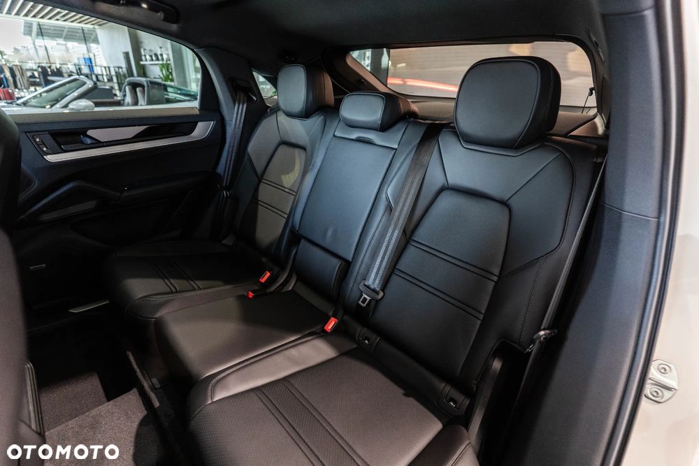 Porsche Cayenne E-Hybrid PHEV - 11