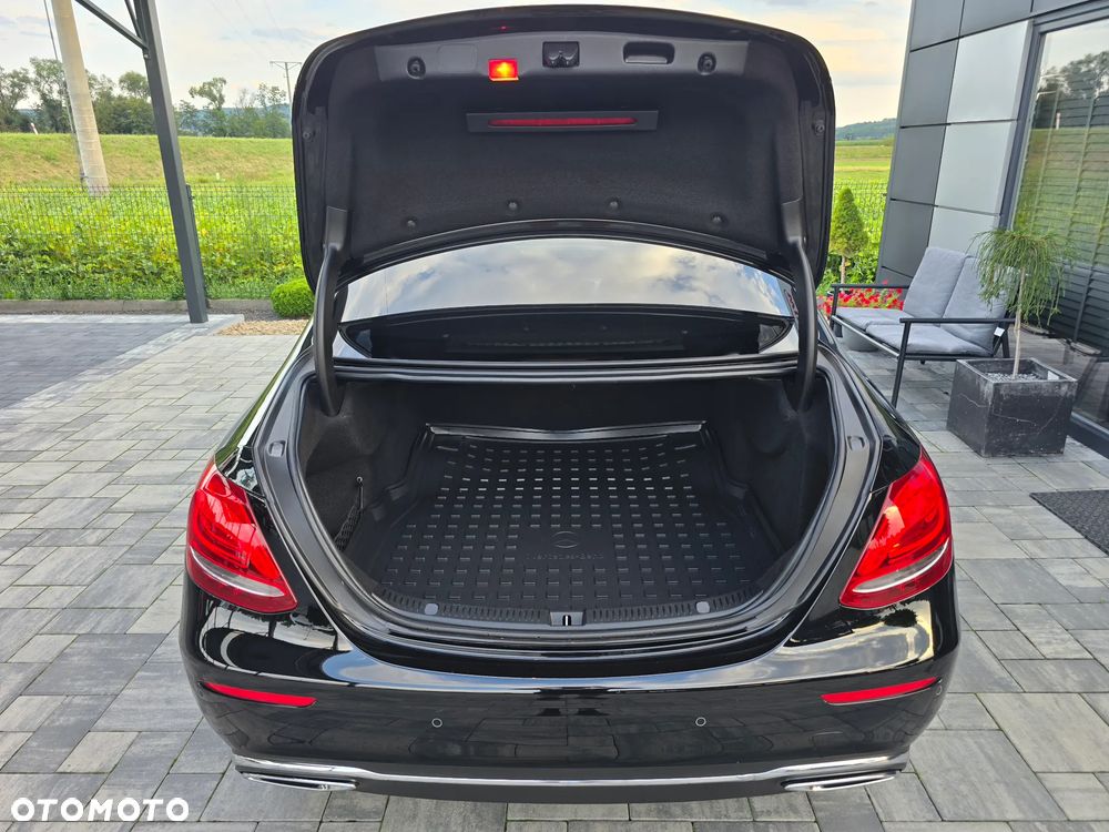 Mercedes-Benz Klasa E 200 d 9G-TRONIC Avantgarde - 40