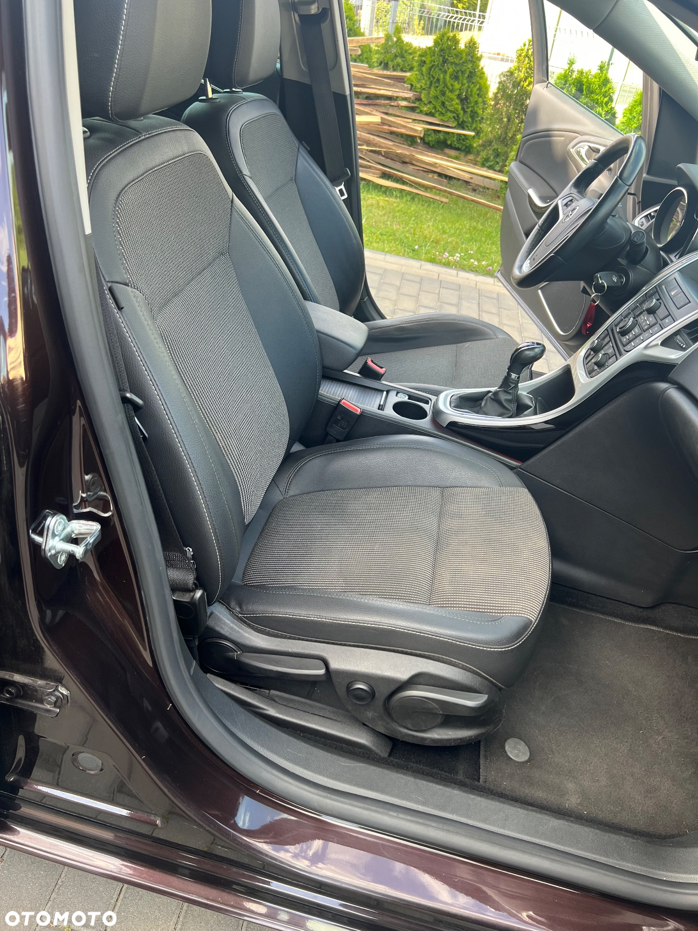 Opel Astra IV 1.6 T SIDI Sport S&S - 35