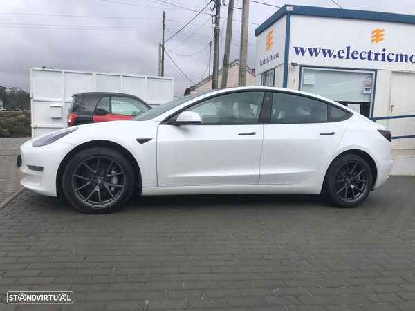 Tesla Model 3 Standard Range Plus RWD