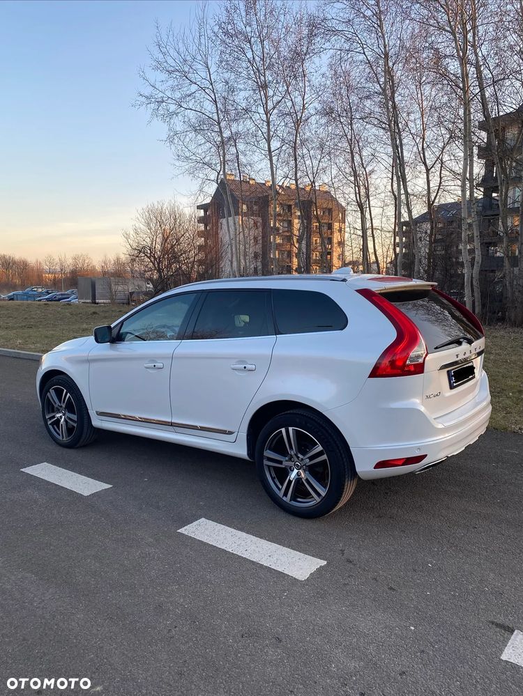 Volvo XC 60 - 1
