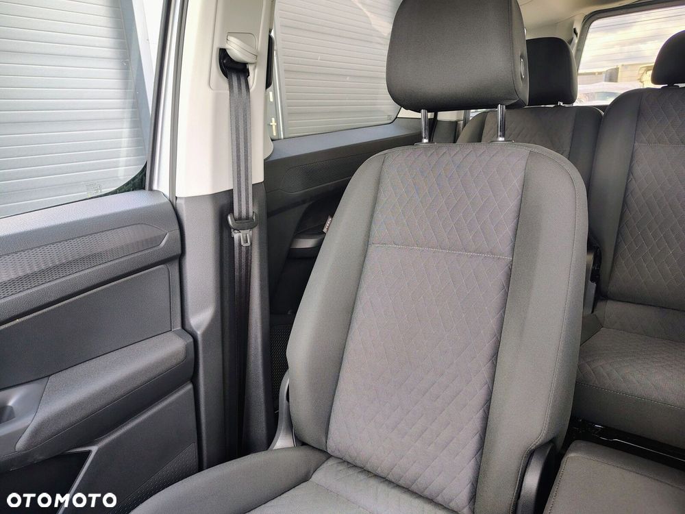 Volkswagen Caddy Caddy Maxi Life 7-miejscowy silnik: 1,5 l TSI eHybrid EU6 85 kW / skrzynia biegów: automatyczna DSG, 6-biegowa rozstaw osi: 2970 mm - 16