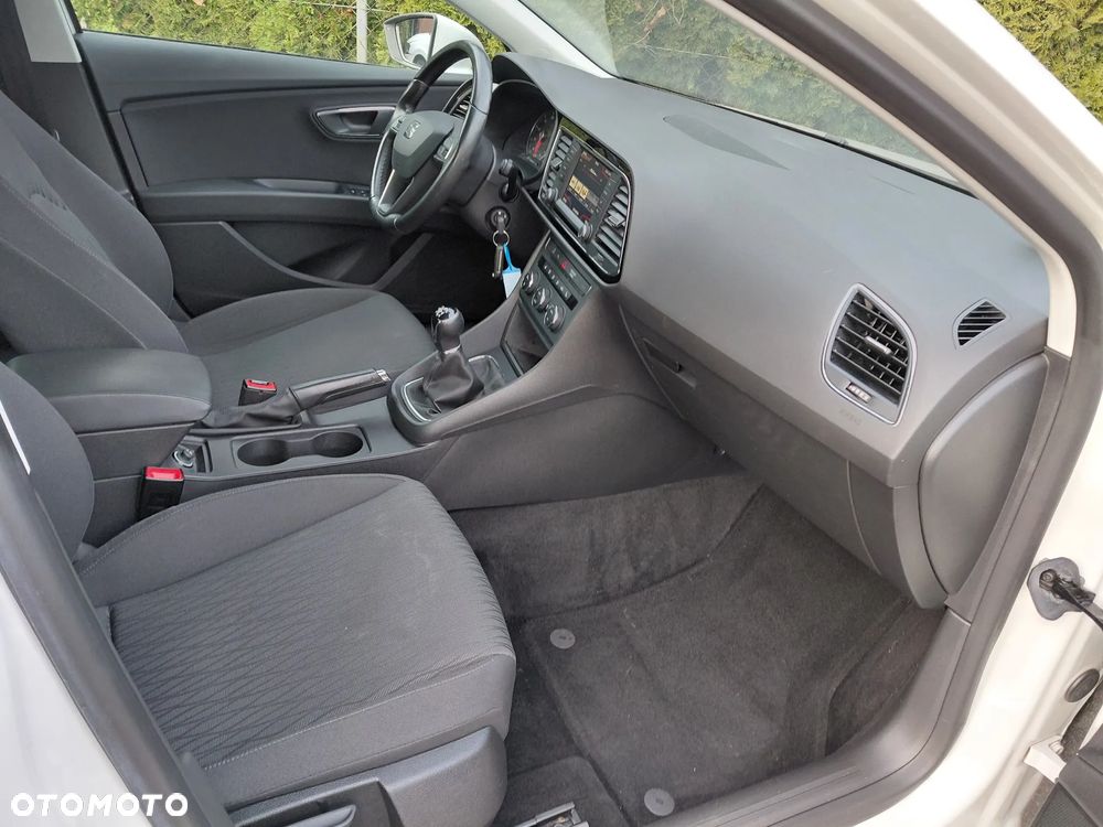 Seat Leon 1.4 TSI Start&Stop CONNECT - 9