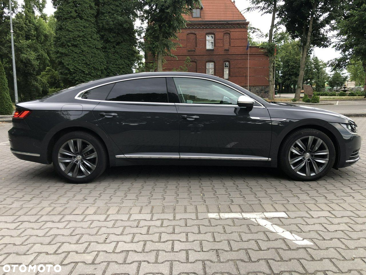 Volkswagen Arteon 2.0 TDI SCR Elegance DSG - 2