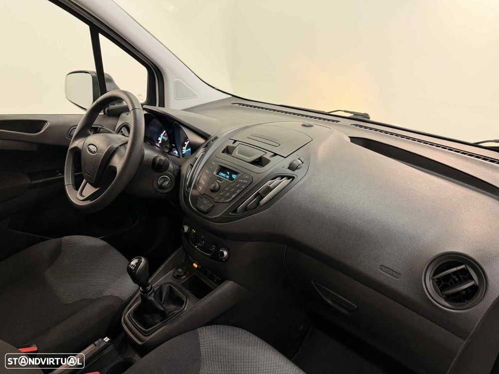Ford Tourneo Courier 1.5 TDCi Ambiente - 12