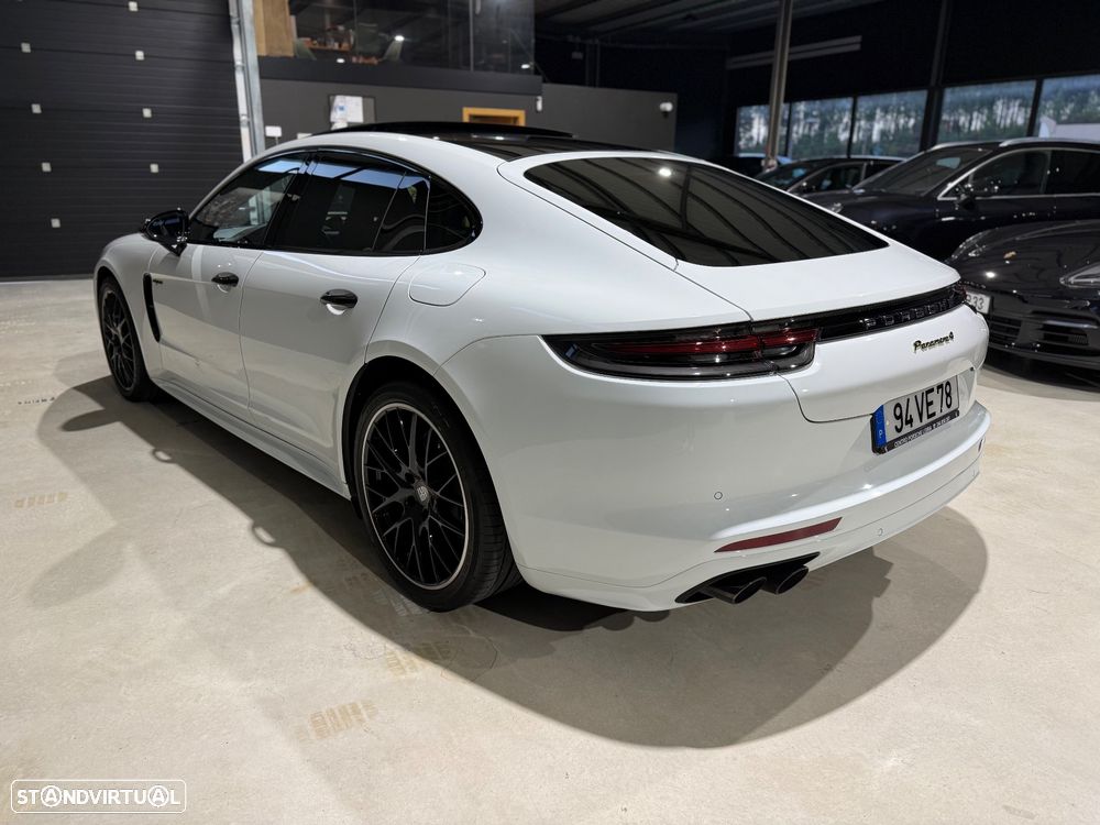 Porsche Panamera 4 E-Hybrid - 10