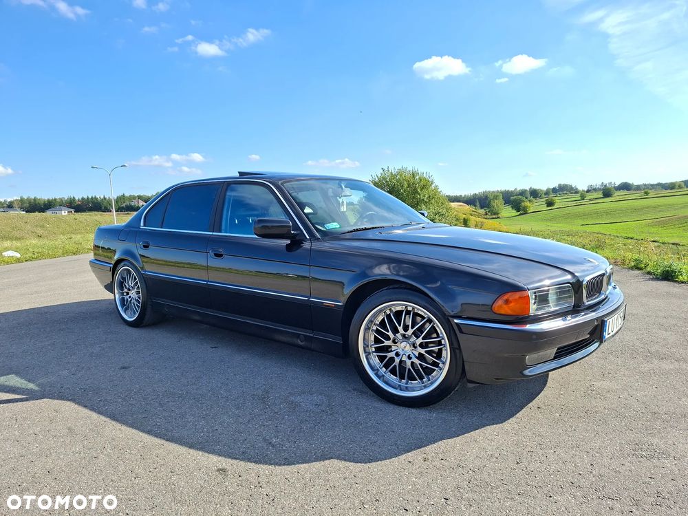 BMW Seria 7 740iL - 10
