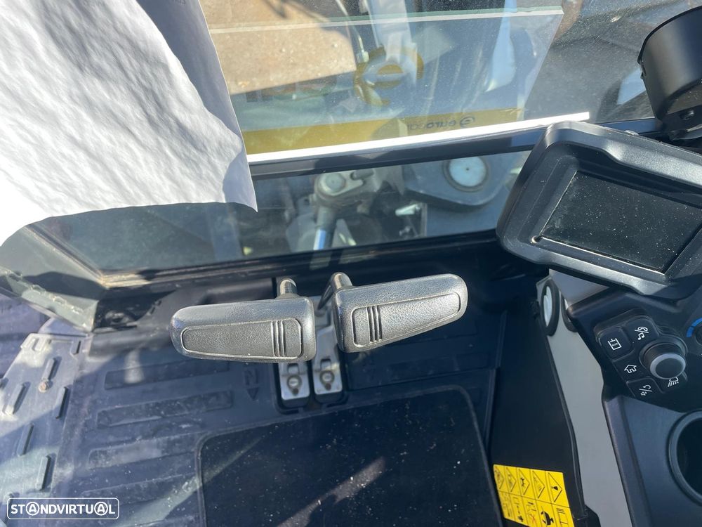 Bobcat E 50Z - Giratória - 10