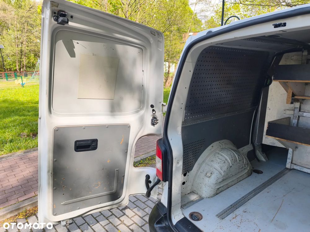Volkswagen Transporter - 14