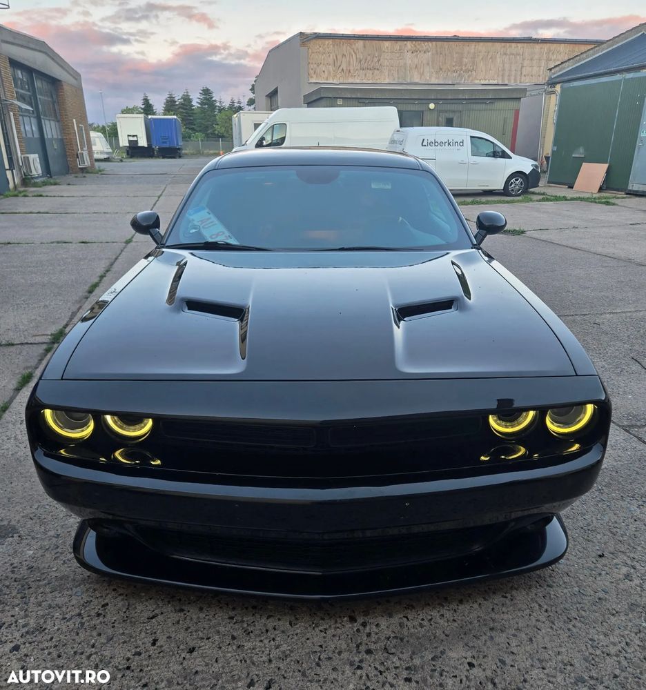 Dodge Challenger Automatik SXT Plus - 1