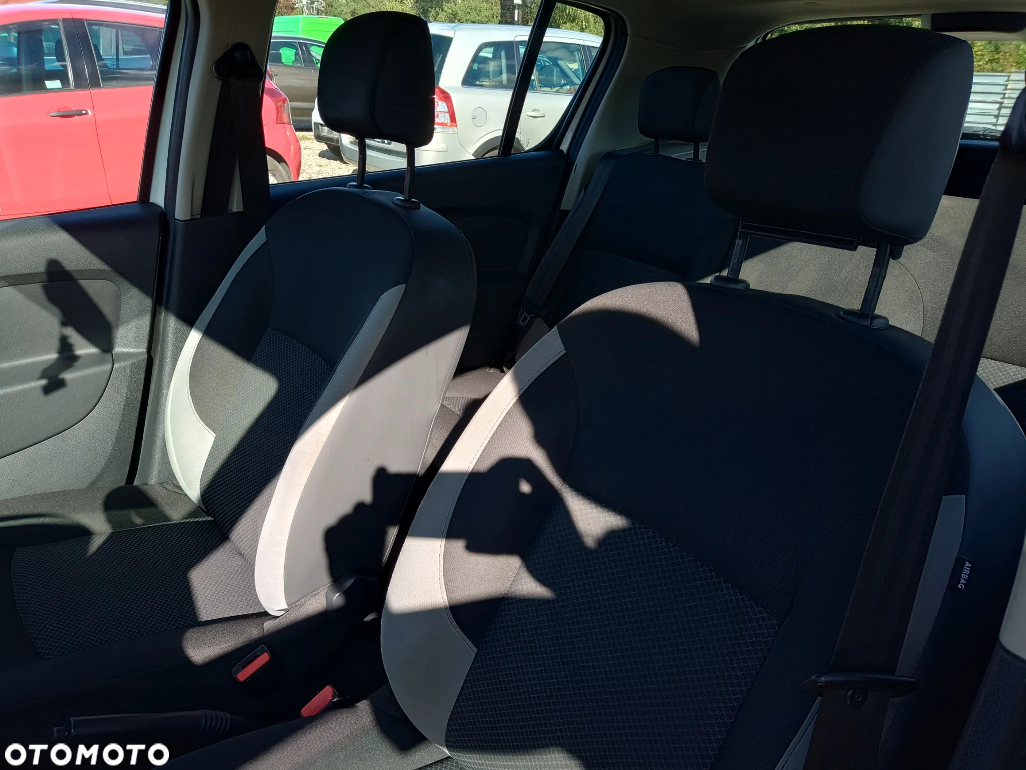 Dacia Sandero 0.9 TCe Laureate S&S - 17