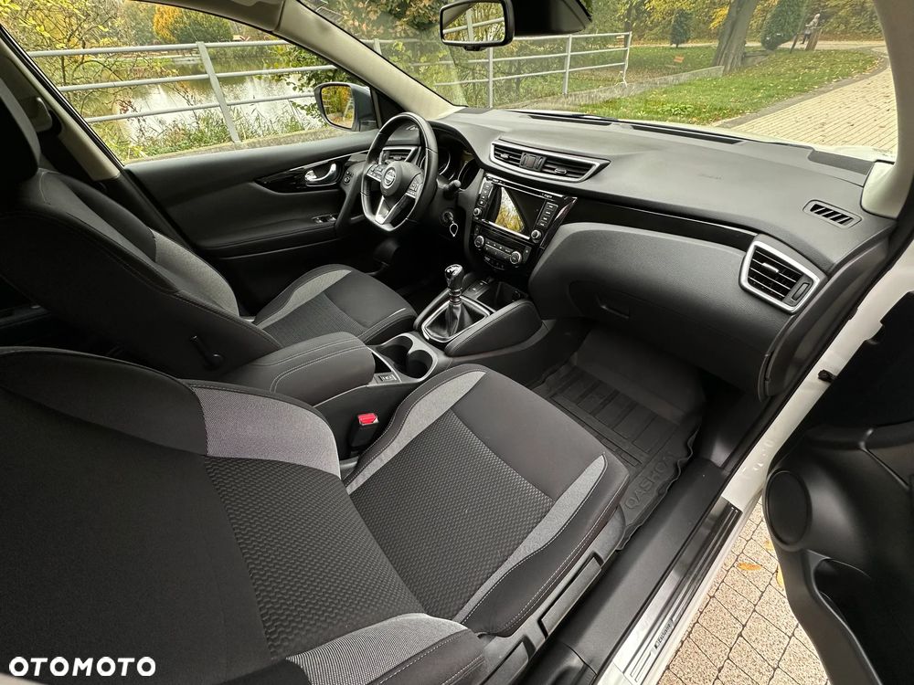 Nissan Qashqai 1.6 DIG-T Tekna - 8