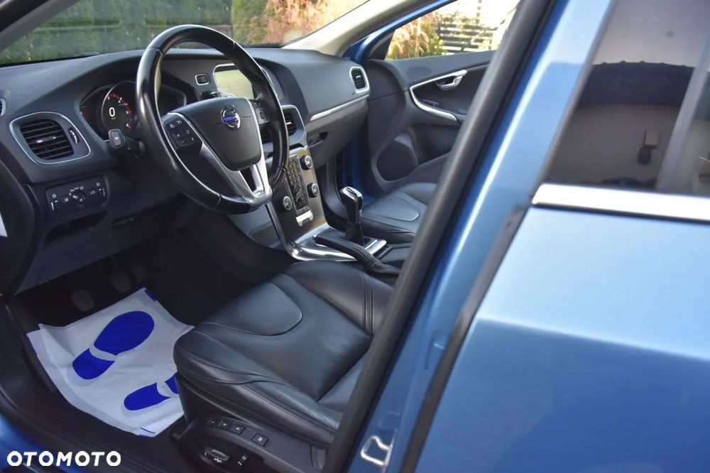 Volvo V40 D4 Drive-E Summum - 19