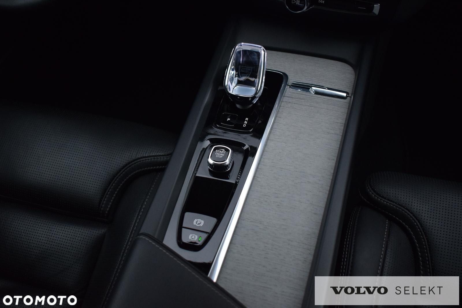 Volvo V60 Cross Country - 16