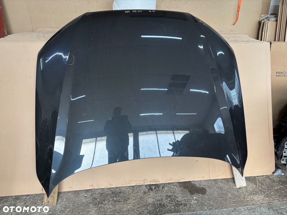 Audi  A8 D4 4H0 2011-2014 Maska silnika - 1