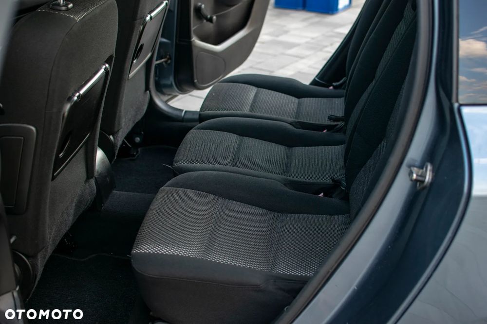 Peugeot 307 - 33