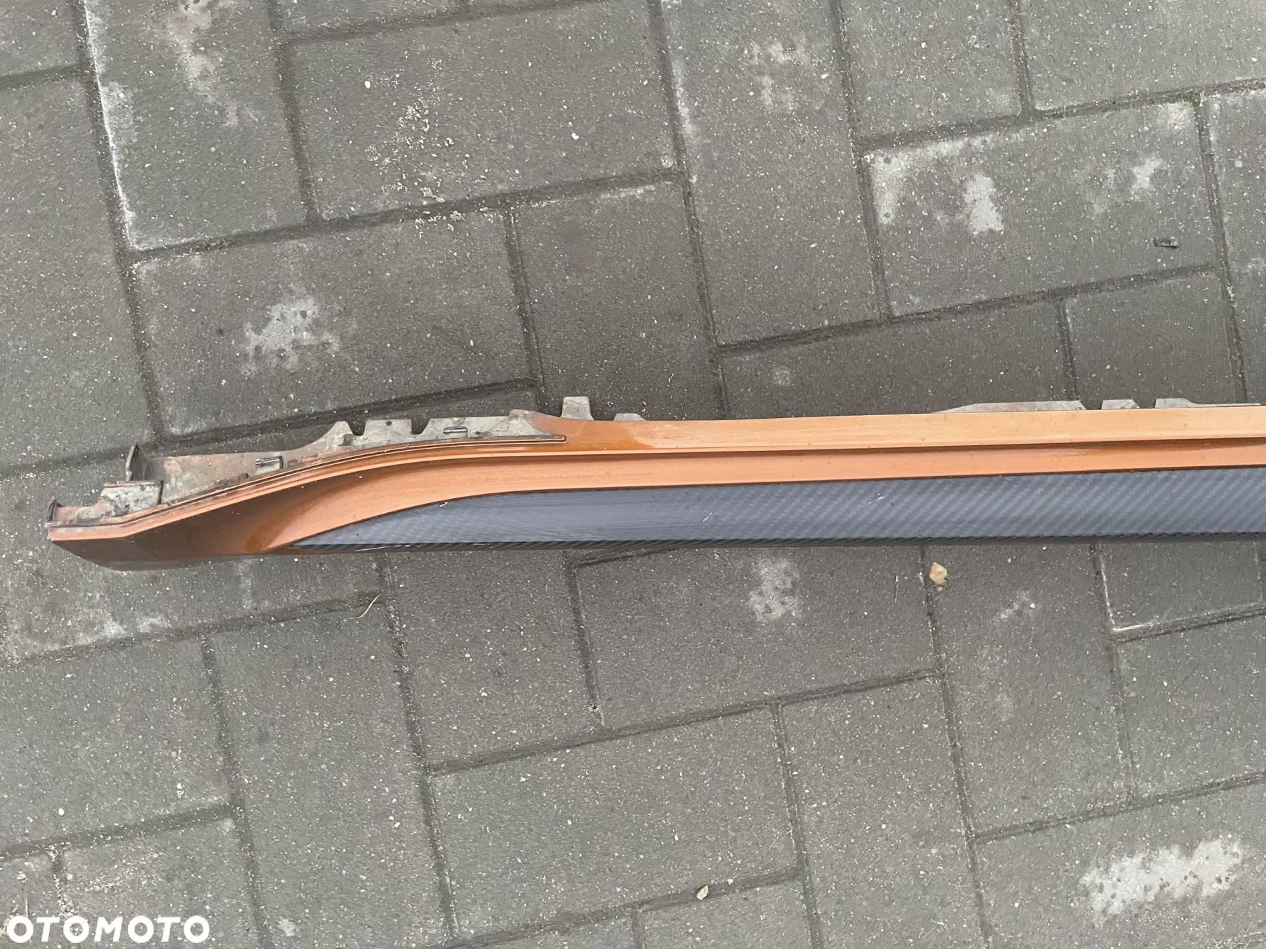 AUDI RS4 B9 LIFT LISTWA PROGOWA LEWA - 11