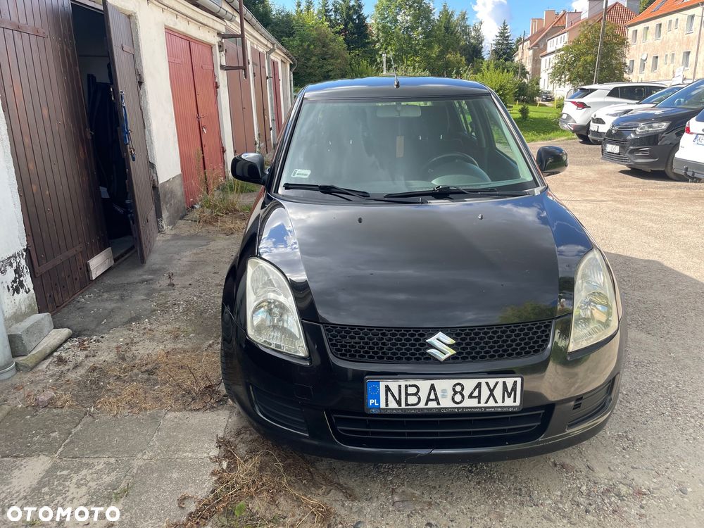 Suzuki Swift - 1