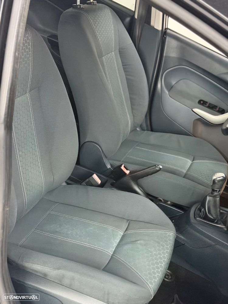 Ford Fiesta 1.25 Titanium - 22