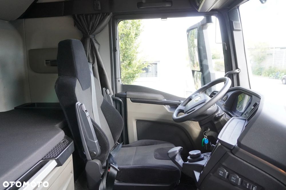 MAN TGX 26.470 6x2-4 / 30 tys. km!!! / HDS Atlas 170.2vb-a12 / oś skrętna / Przyczepa Krone 18 EPAL_260983 - 27